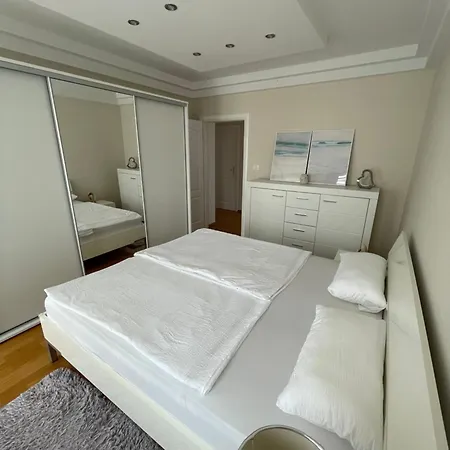 Mio Apartment *